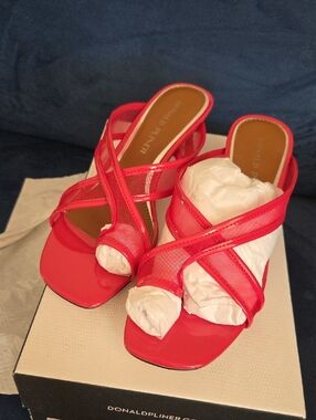 Donald Pliner Red Mesh "Kiss" Kitten Heel Sandal NEW Sz 7.5